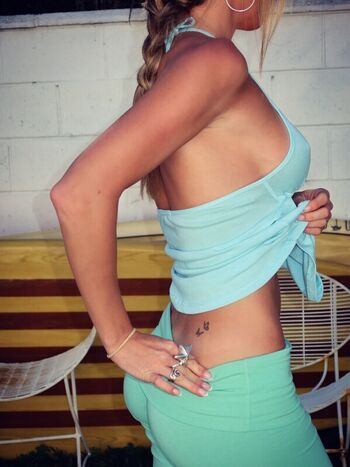 Full leaked Lily bowman page private photo