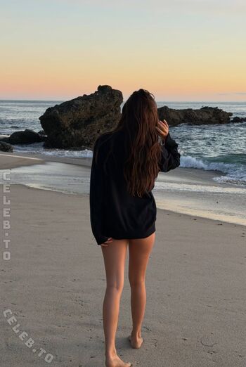 Full leaked Lily chee page private onlyfans photo