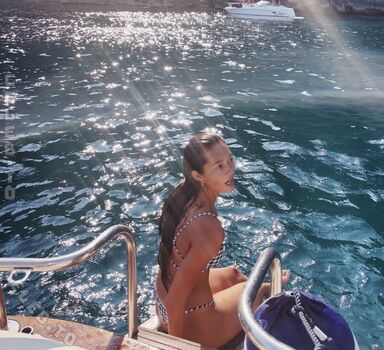 Full leaked Lily chee page private photo