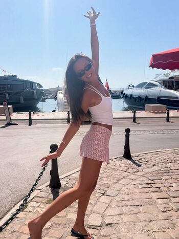 Full leaked Lily chee private photo