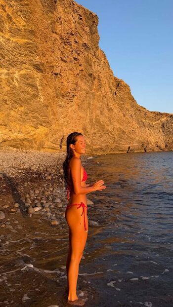 Full leaked Lily chee page private photo