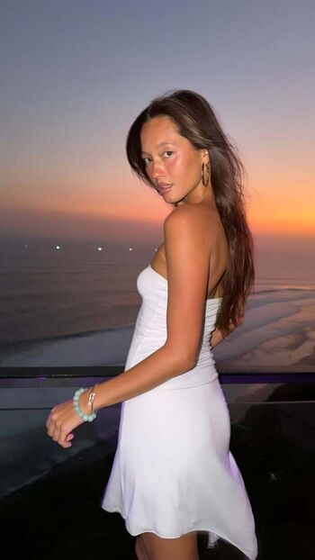 Full leaked Lily chee page private photo