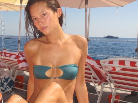 Full leaked Lily chee private photo