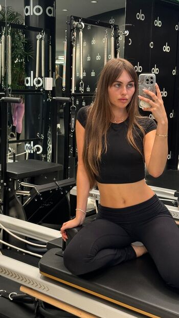 Full leaked Lily easton private onlyfans photo