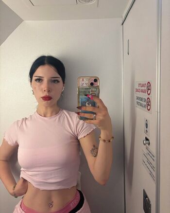 Full leaked Lily hawker private photo