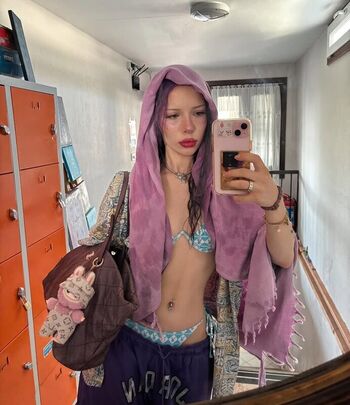 Full leaked Lily hawker private photo
