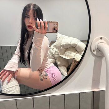 Full leaked Lily hawker private photo