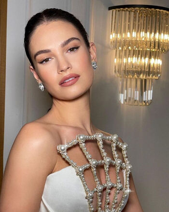 Full leaked Lily james private photo