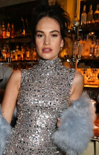 Full leaked Lily james private photo