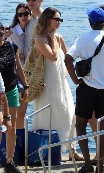 Full leaked Lily james private photo