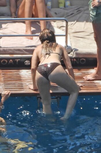 Full leaked Lily james private photo