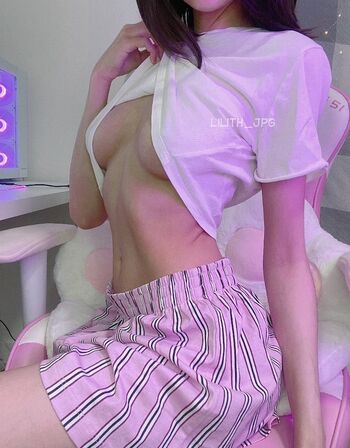 Full leaked Lily jpg private onlyfans photo