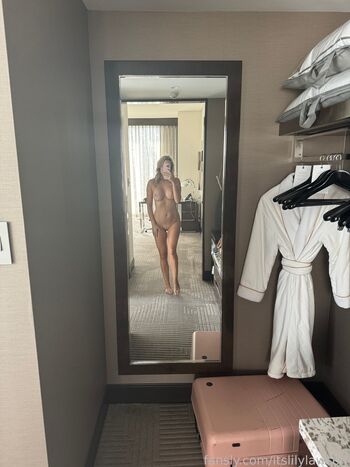Full leaked Lily lawson private photo