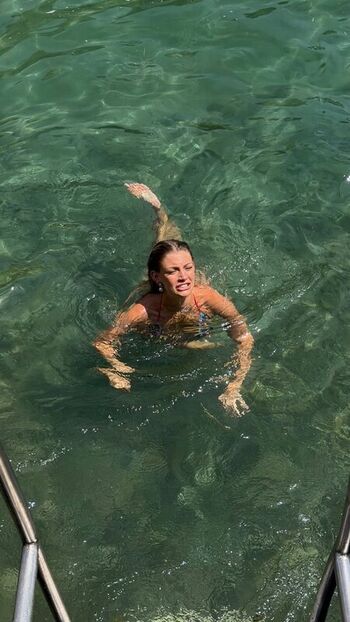 Full leaked Lily rowland private photo