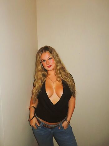Full leaked Lily wright private photo