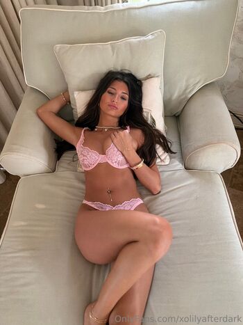 Full leaked Lily private photo