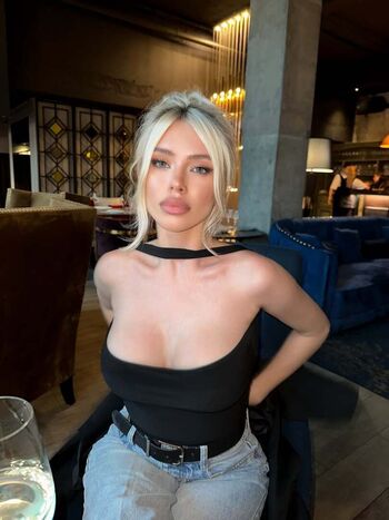 Full leaked Lilyabraun private photo