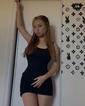 Full leaked Lilyavrilj private onlyfans photo