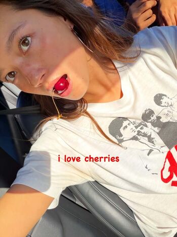 Full leaked Lilychee page private onlyfans photo