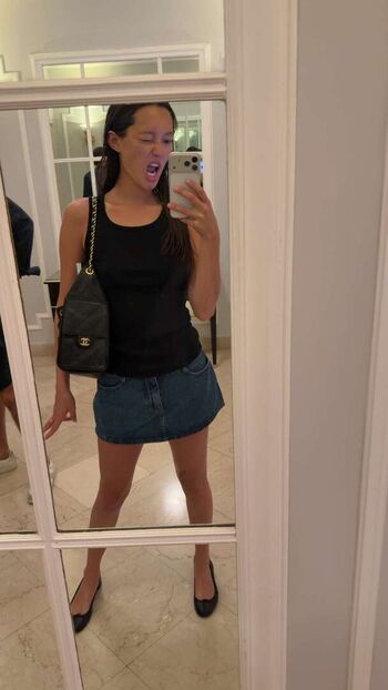 Full leaked Lilychee page private photo