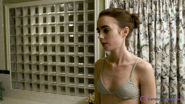 Full leaked Lilycollins private photo