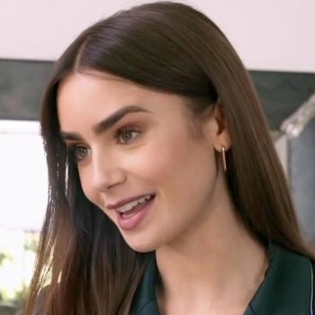 Full leaked Lilycollins private photo