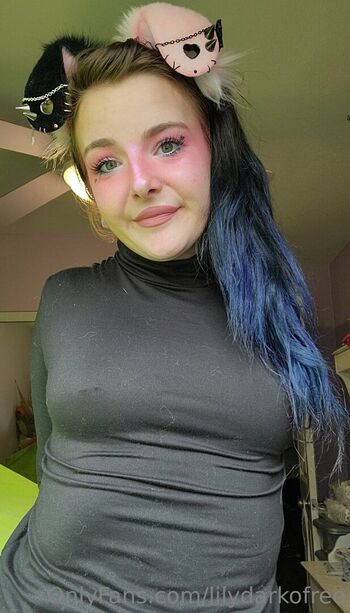 Full leaked Lilydarkofree private photo