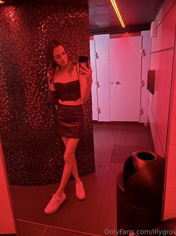 Full leaked Lilygrov private photo