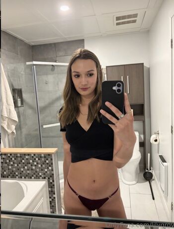 Full leaked Lilygrov private photo