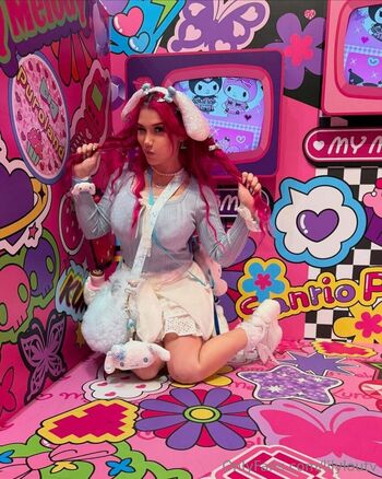 Full leaked Lilyloutv private photo