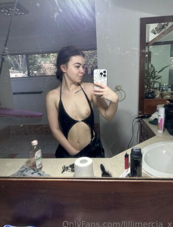Full leaked Lilymercia private photo