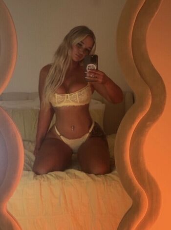 Full leaked Lilyroseeeeeee private onlyfans photo