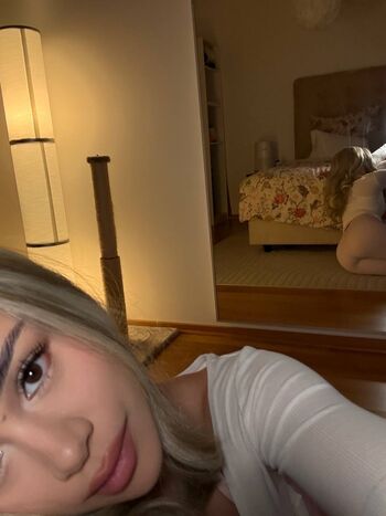 Full leaked Lilyseastar private photo