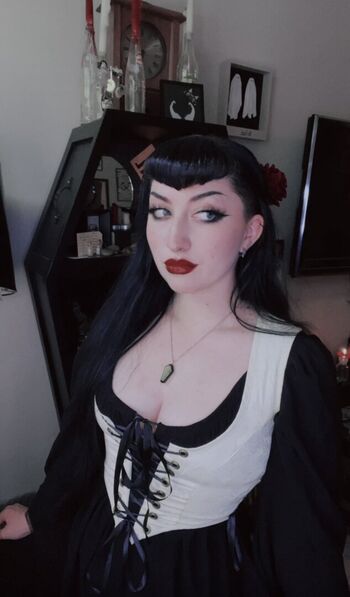 Full leaked Lilythelincoln private onlyfans photo