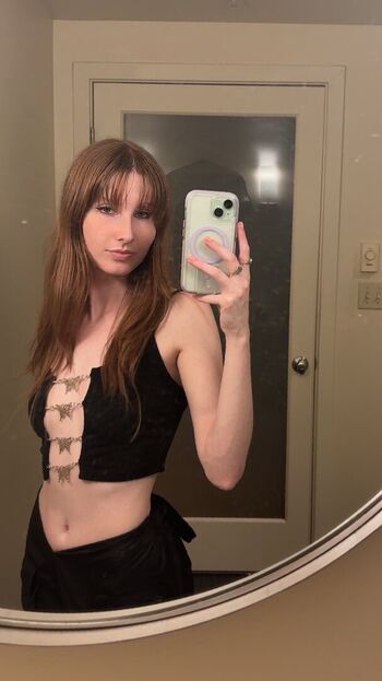 Full leaked Lilyybunny private onlyfans photo