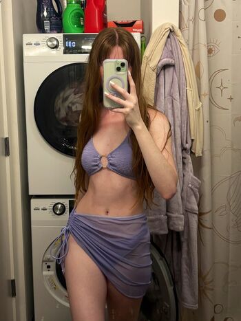 Full leaked Lilyybunny private photo