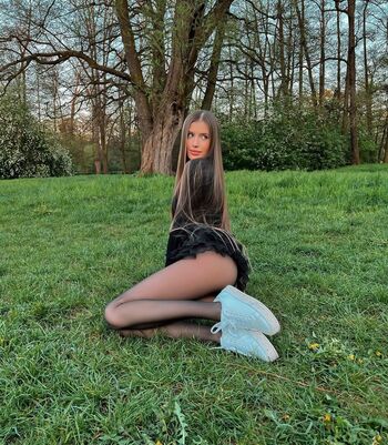 Full leaked Linadiaa private photo