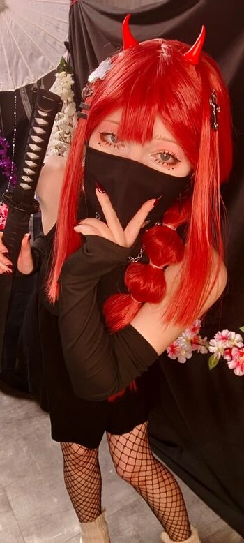 Full leaked Linaneyeon page private onlyfans photo