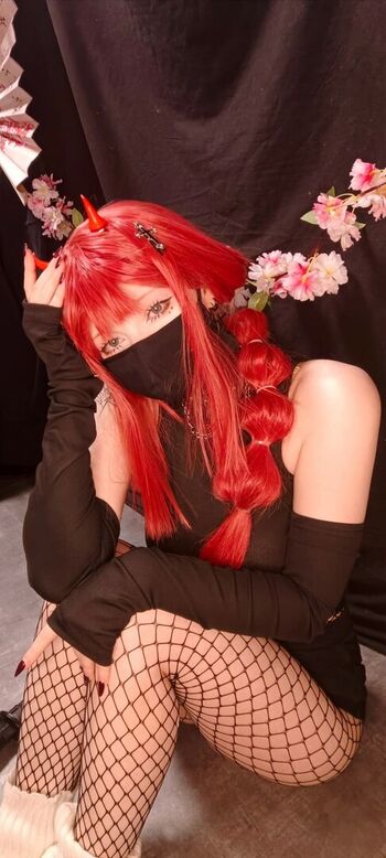 Full leaked Linaneyeon page private onlyfans photo