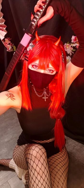 Full leaked Linaneyeon page private onlyfans photo