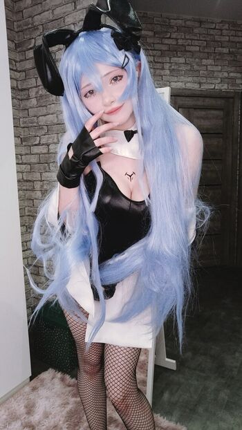 Full leaked Linaneyeon page private onlyfans photo