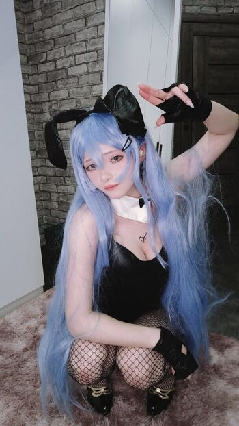 Full leaked Linaneyeon page private onlyfans photo