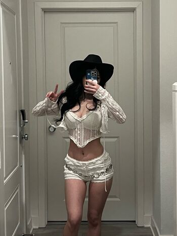 Full leaked Linawinal private onlyfans photo