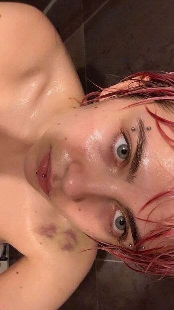 Full leaked Linda private photo