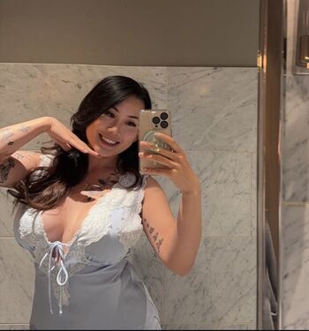 Full leaked Lindaafreckles private onlyfans photo