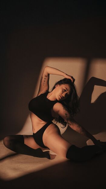 Full leaked Lindaafreckles private onlyfans photo