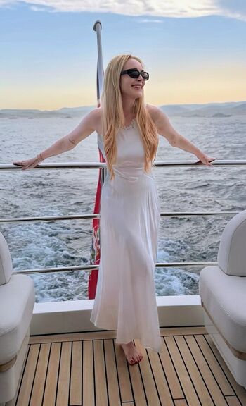 Full leaked Lindsay lohan private photo