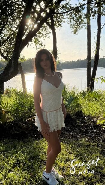 Full leaked Lindsey lamer private photo