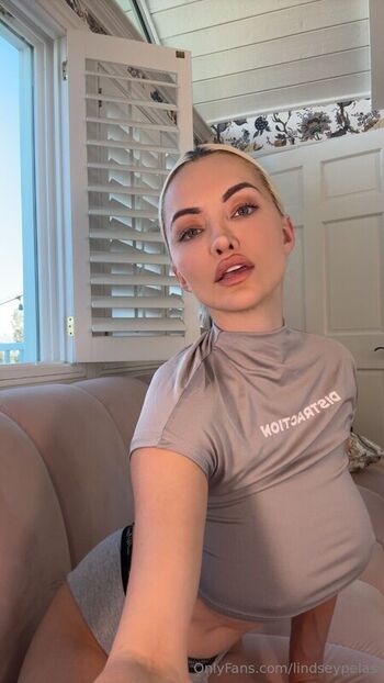 Full leaked Lindsey pelas  page private photo
