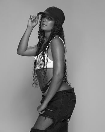 Full leaked Lindsey shields private onlyfans photo